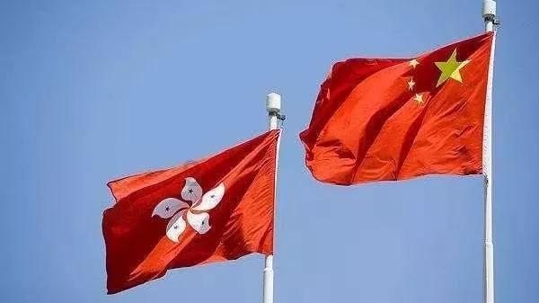 空袭敌营