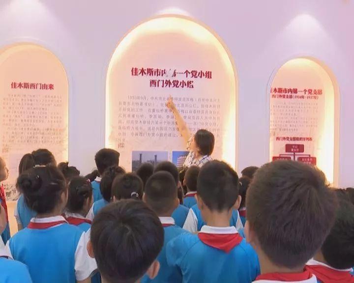 王玉林到G228丹东线滨州段项目现场调研