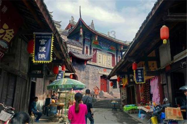 疱疹消失,依旧剧痛?专家建议60岁老人注射疫苗进行预防