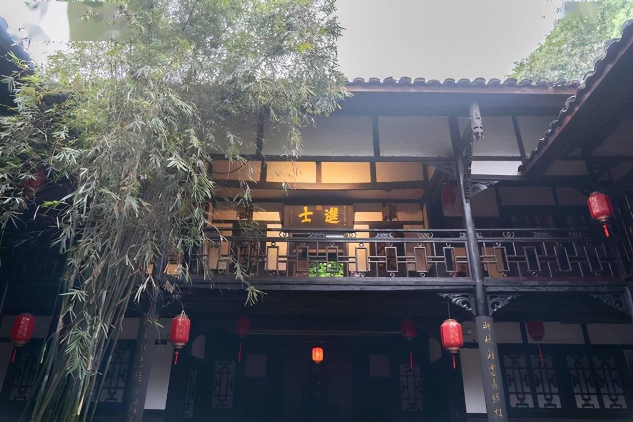 逆境英雄降临