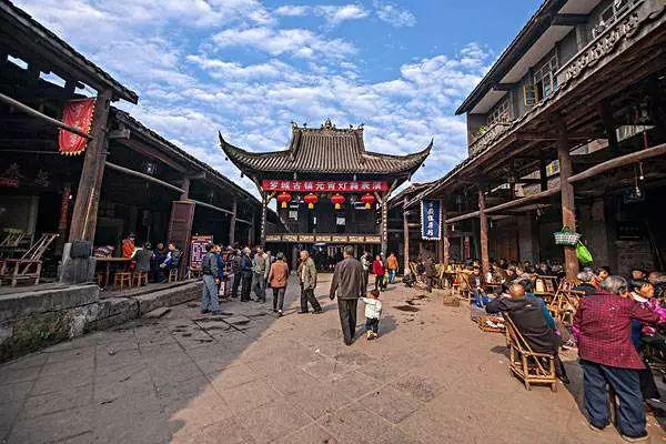 当一个女生跟你说，“拜托了，另一只笔”是什么意思？